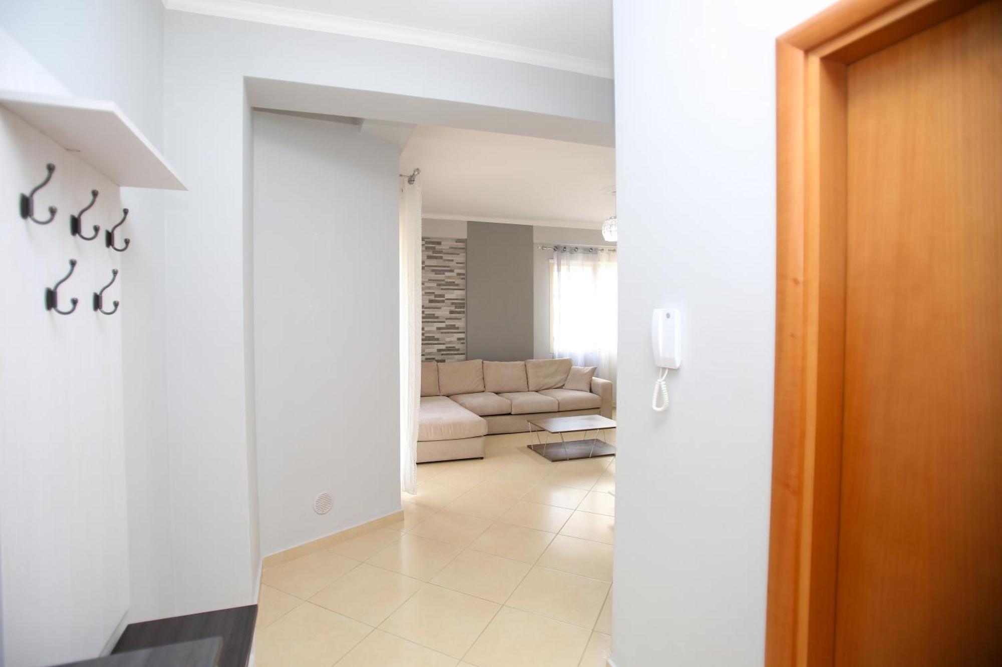 Apartament Fm 1 *